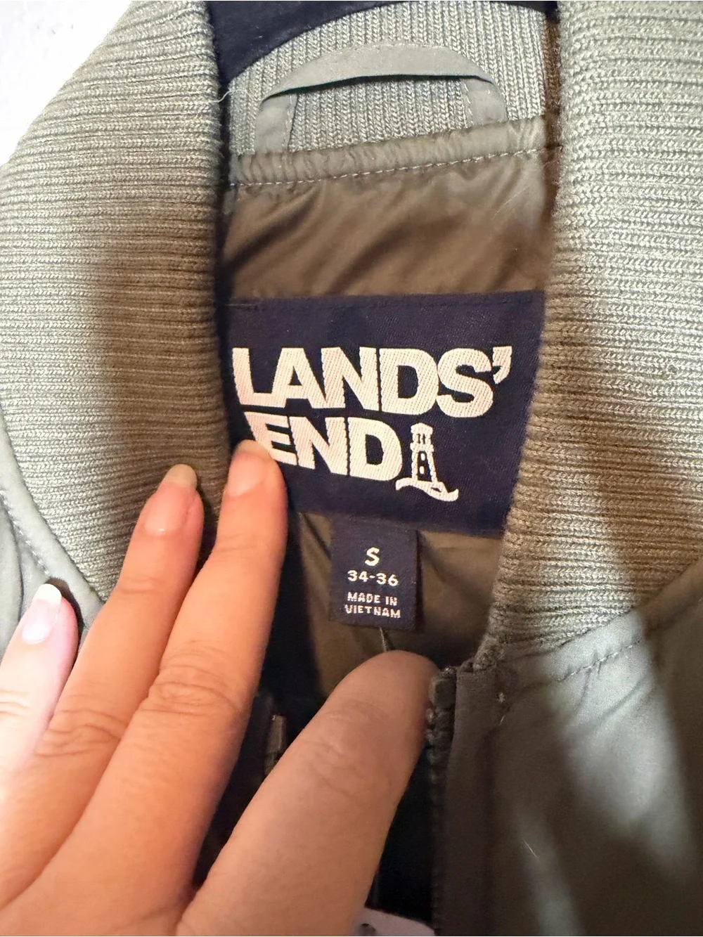 Quilted Olive Green Men's Vest Land’s End utility Sz small 34-36 primaloft zip